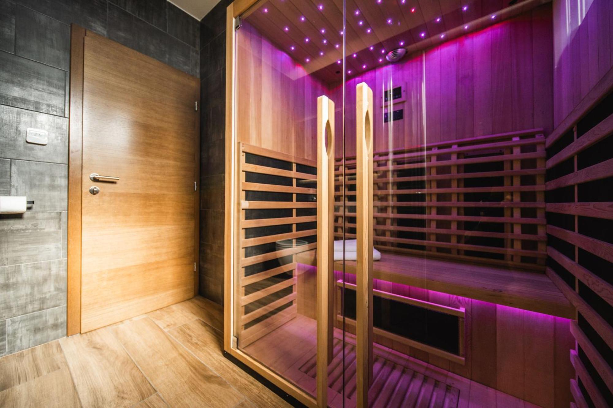 K Relax Place, Varazdinske Toplice, Modern Home With Sauna, Jacuzzi, Wifi Екстериор снимка