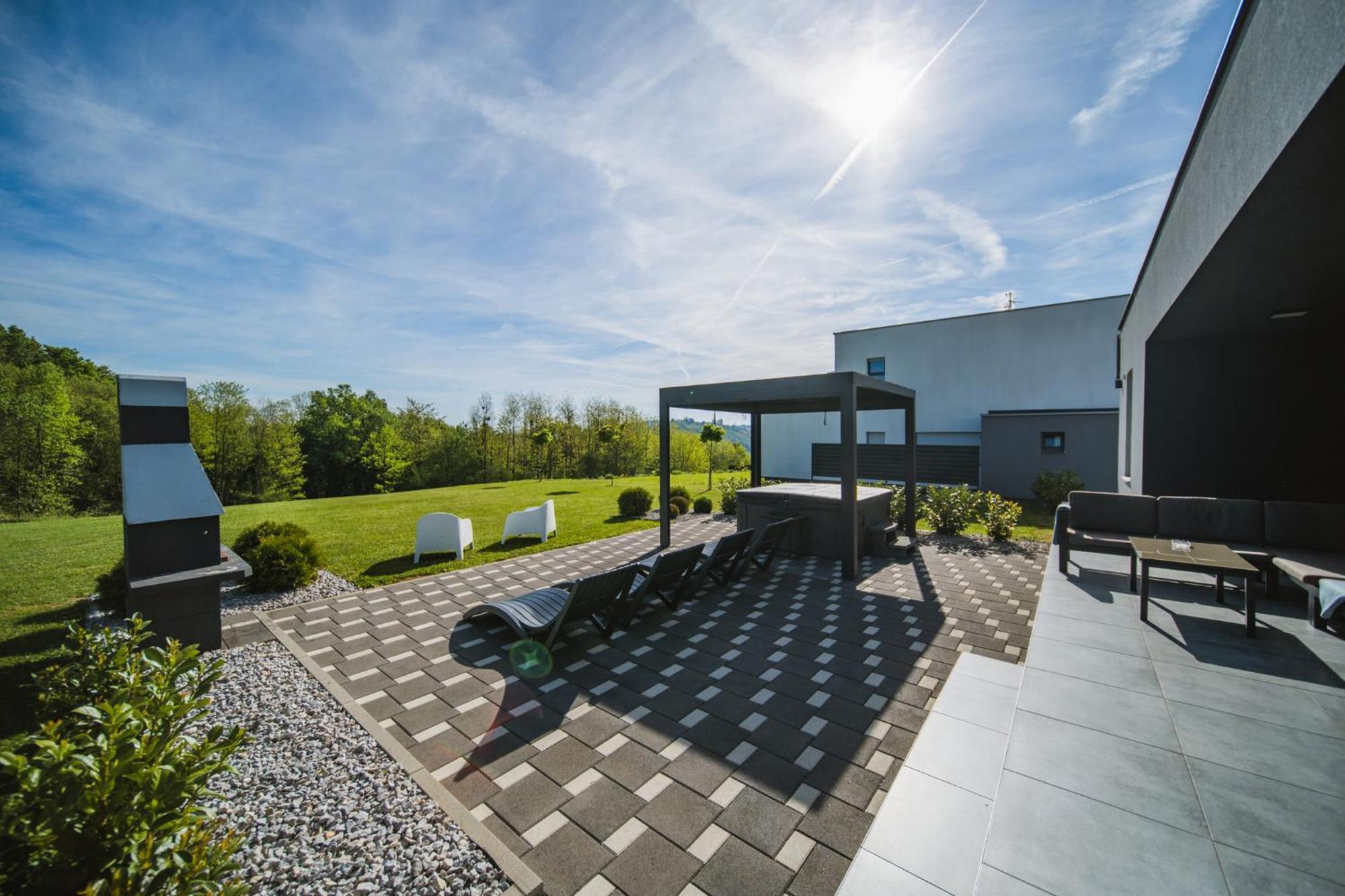 K Relax Place, Varazdinske Toplice, Modern Home With Sauna, Jacuzzi, Wifi Екстериор снимка
